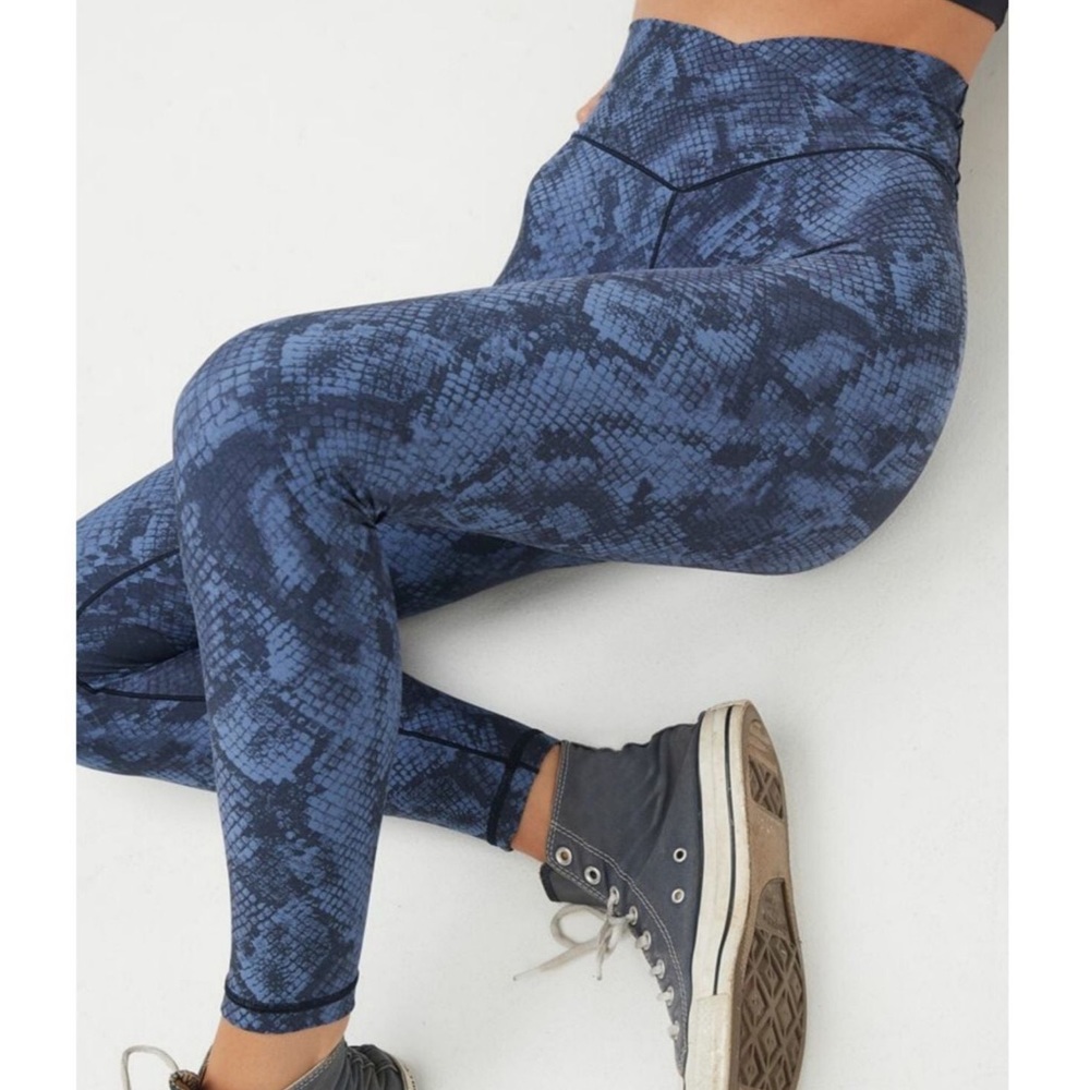 Aerie Offline 7/8 Crossover Ankle Length Leggings